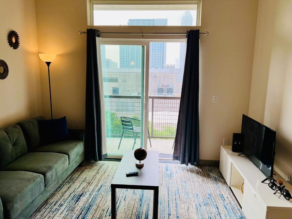 Downtown Apt Free Parking - Pool - Gym - Fully Kitchen Х'юстон Екстер'єр фото