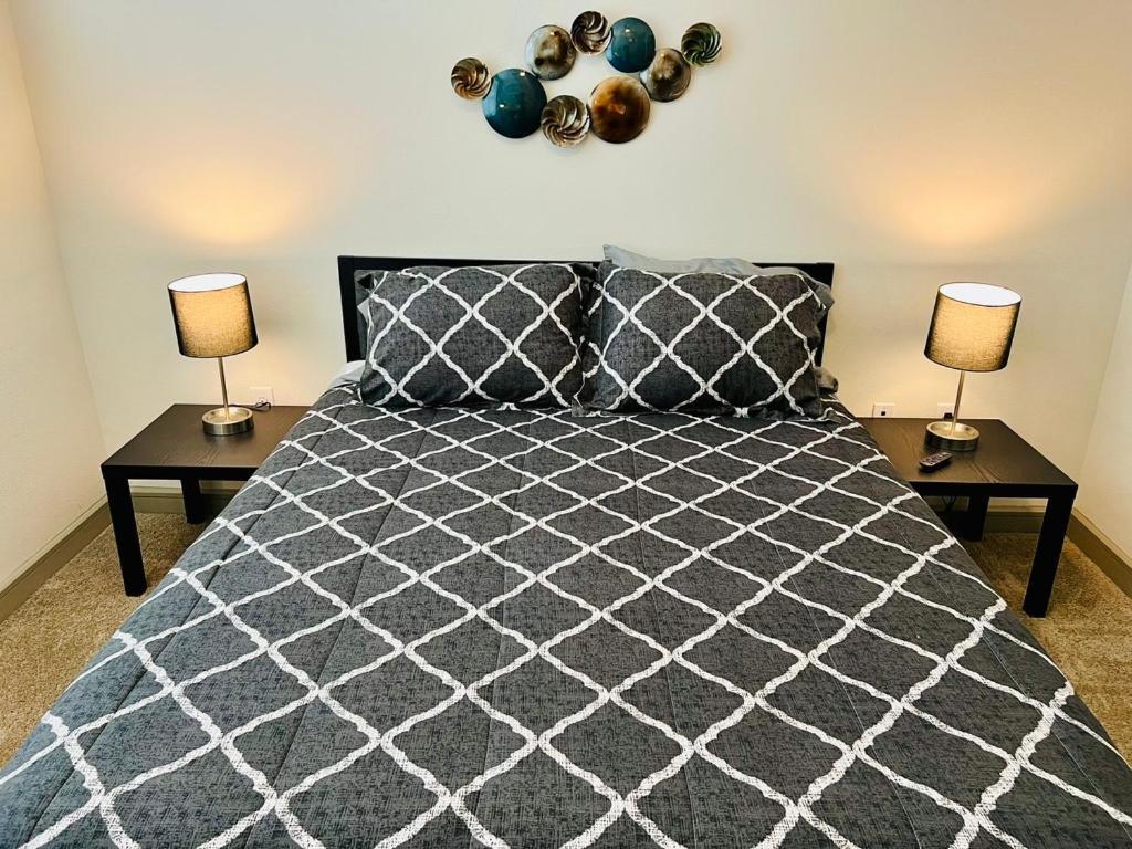 Downtown Apt Free Parking - Pool - Gym - Fully Kitchen Х'юстон Екстер'єр фото