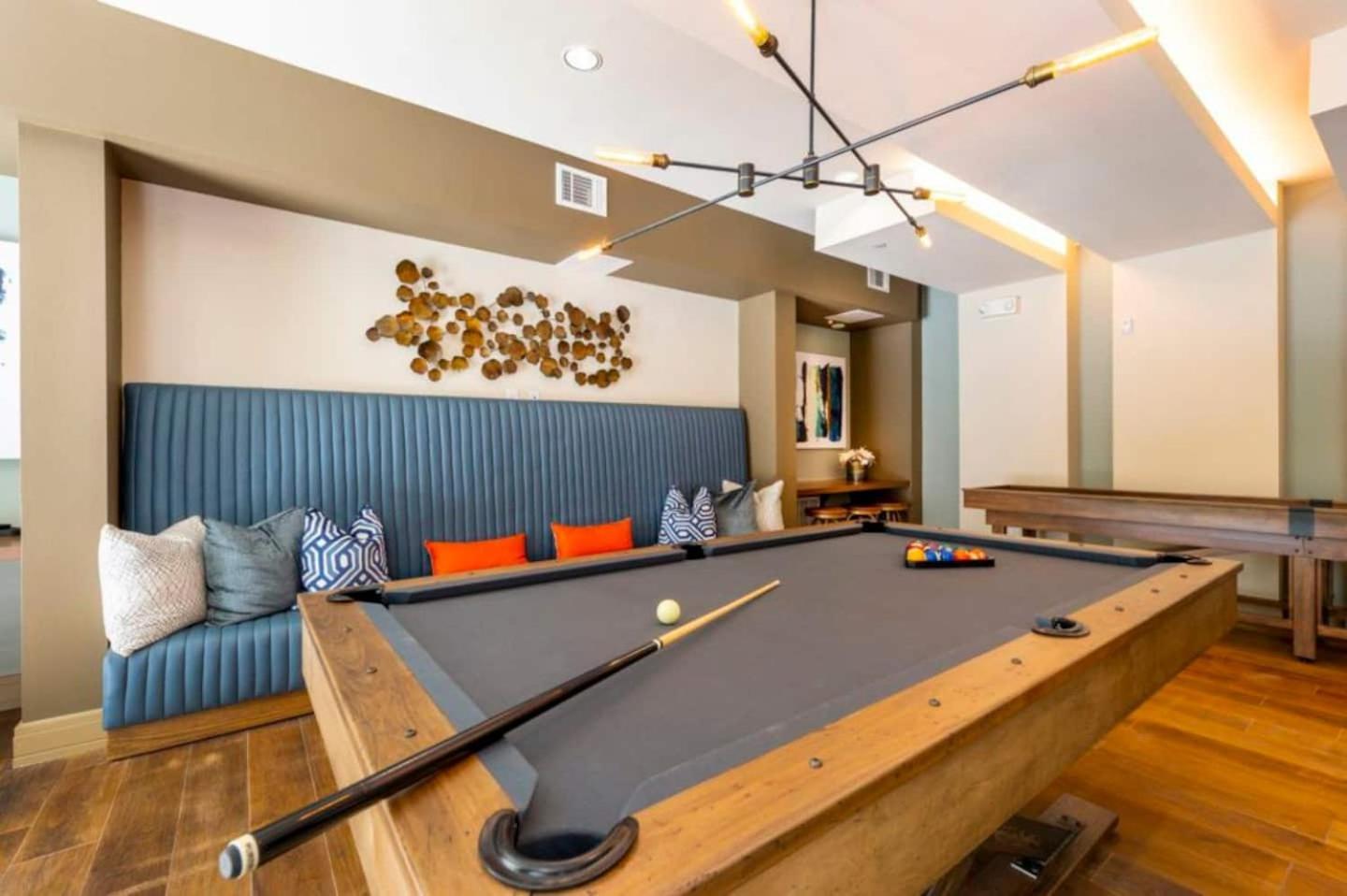 Downtown Apt Free Parking - Pool - Gym - Fully Kitchen Х'юстон Екстер'єр фото