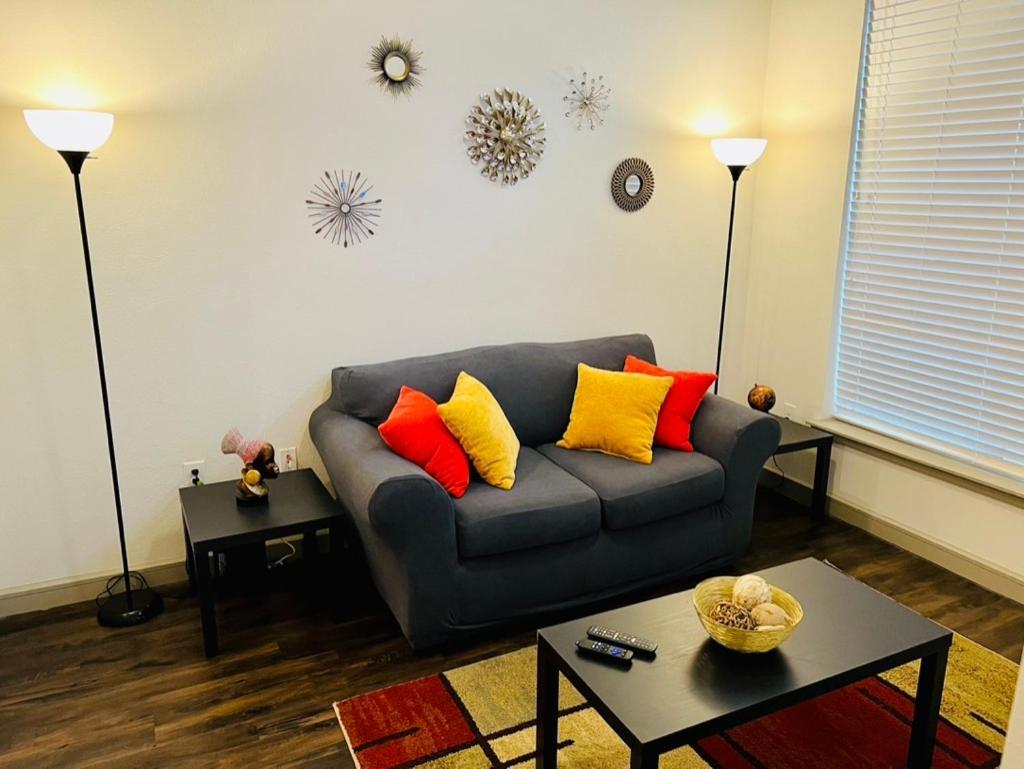 Downtown Apt Free Parking - Pool - Gym - Fully Kitchen Х'юстон Екстер'єр фото